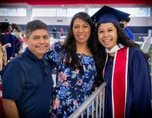 Lucero Gonzaléz Alvarado and family